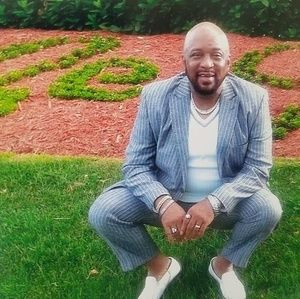 Meet your Posher, Robert